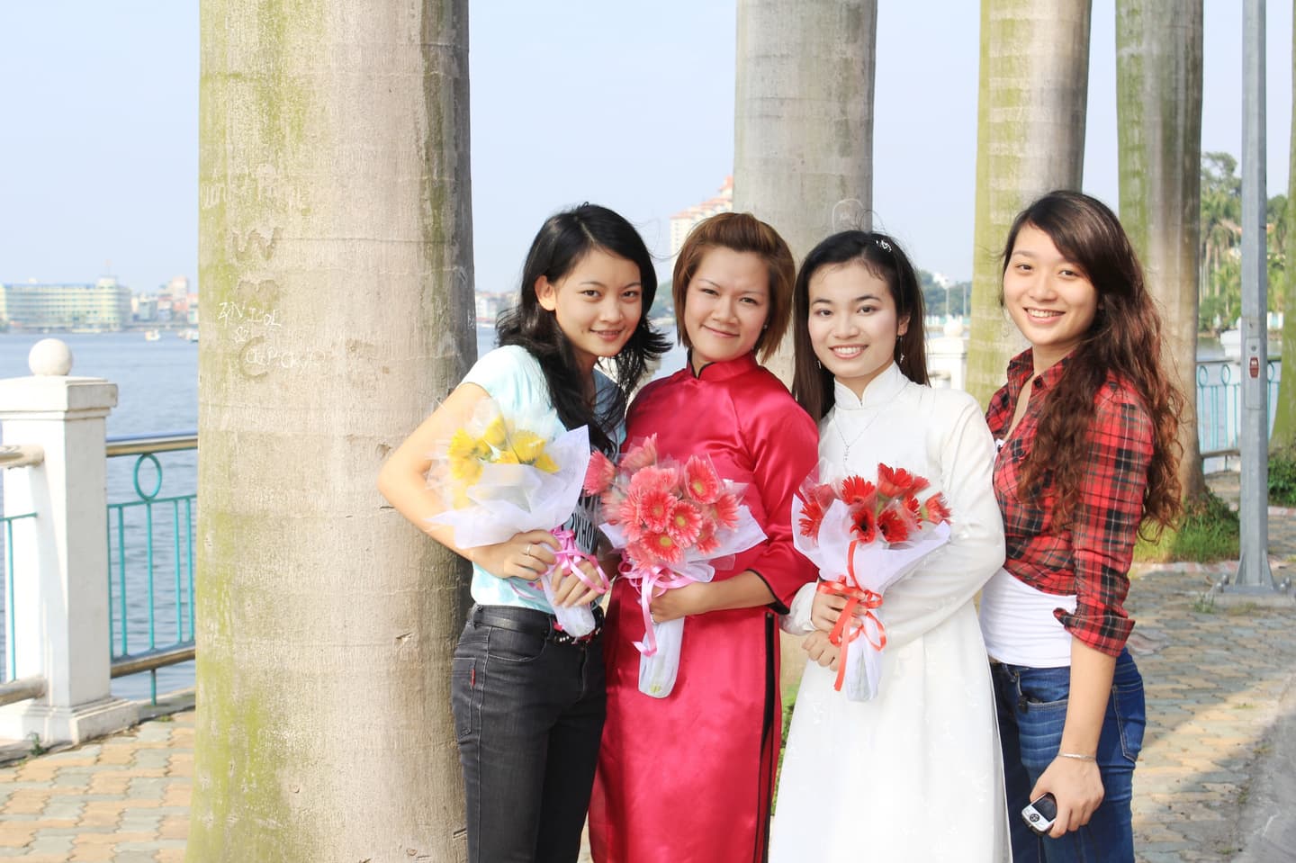 国際結婚相談所 外国人 婚活 在日 中国 ベトナム 40代50代60代